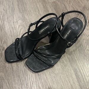 Nine West strappy sandals